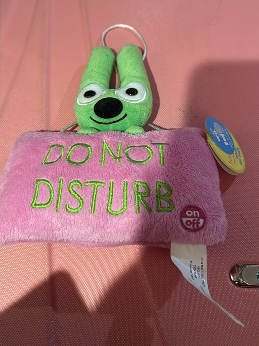 Hallmark Hoops & YoYo Do not disturb talking door hanger new with tags and sound